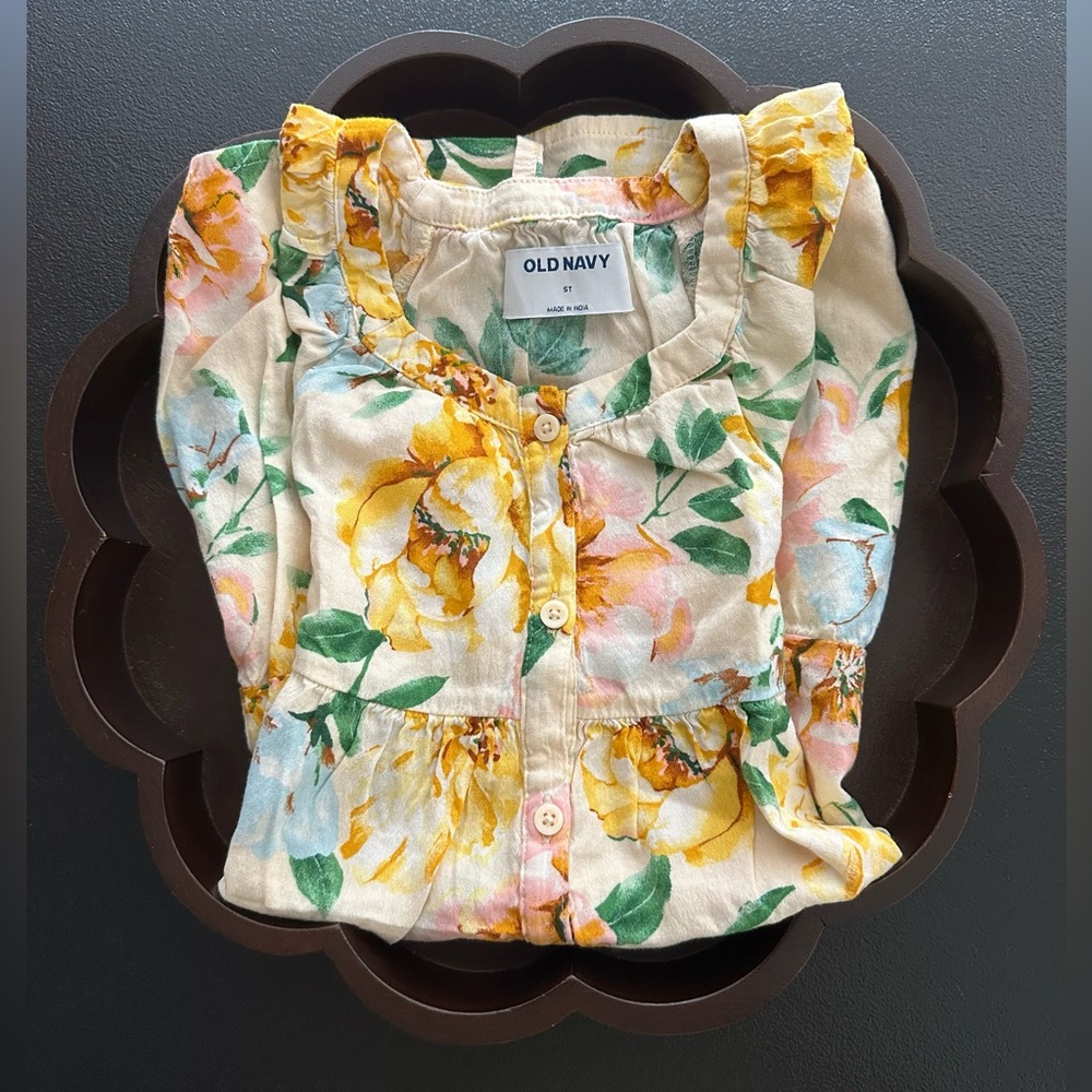 Toddler Girls Size 5T ~ 2 Old Navy Floral Dresses